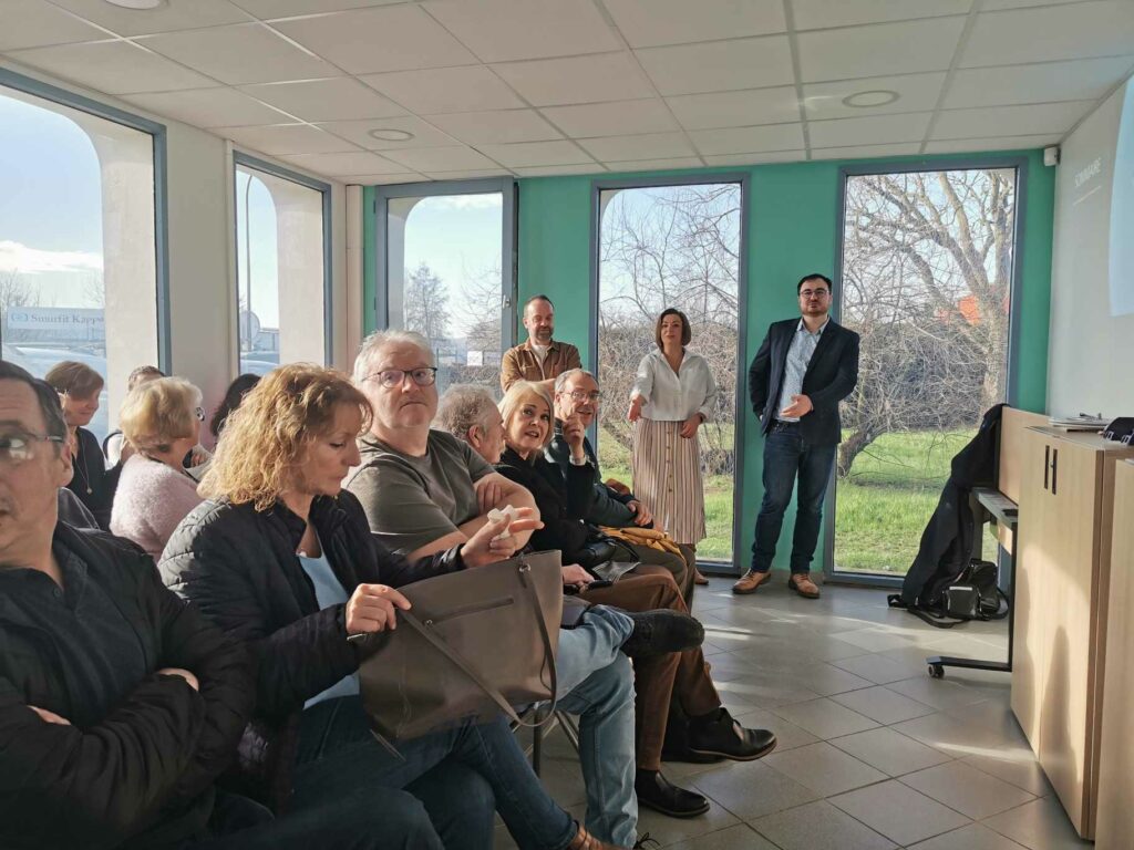 Le bureau de l'association Vivre à Leers Ag Vivrealeers 1024x768
