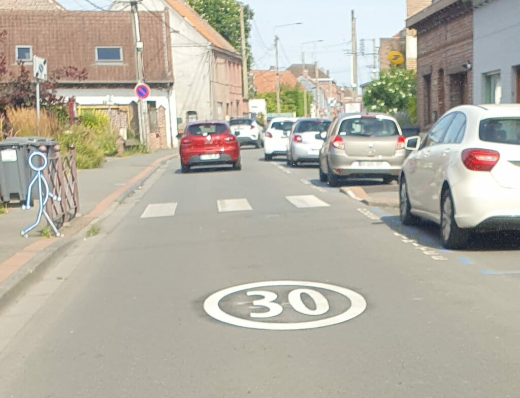 Zone 30 à Leers Pour ou contre
